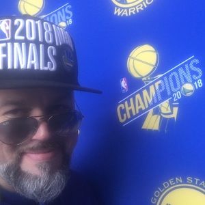 Meet your Posher, Carl